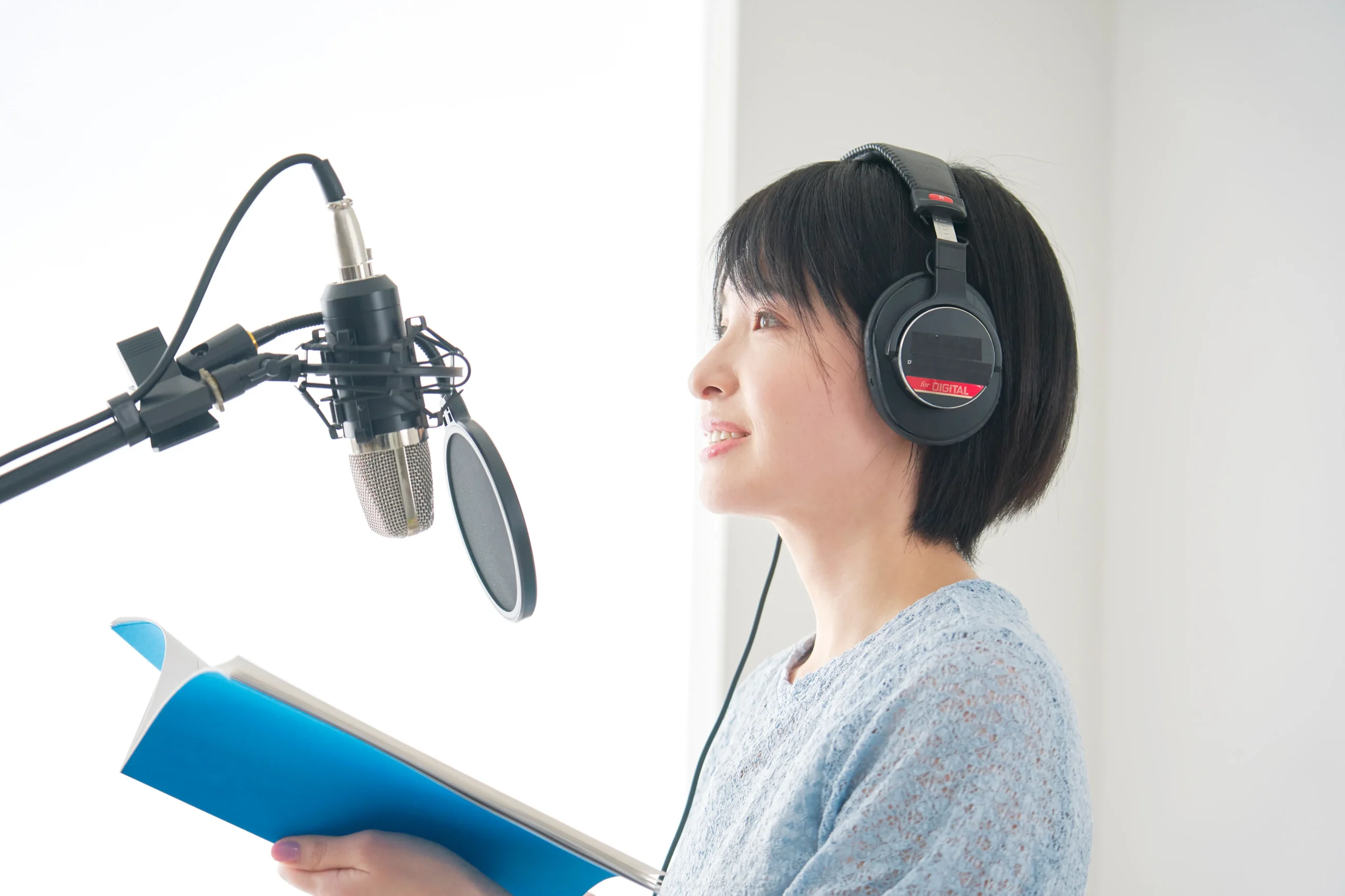 ナレーションの滑舌を良くする方法とは？音声合成ソフトのメリットも 